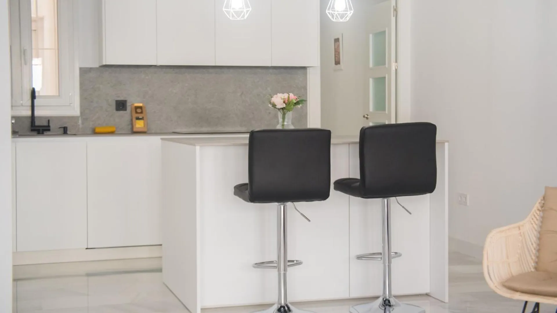Apartment Magnificent- 2Bd 2Bth- City Center Malaga