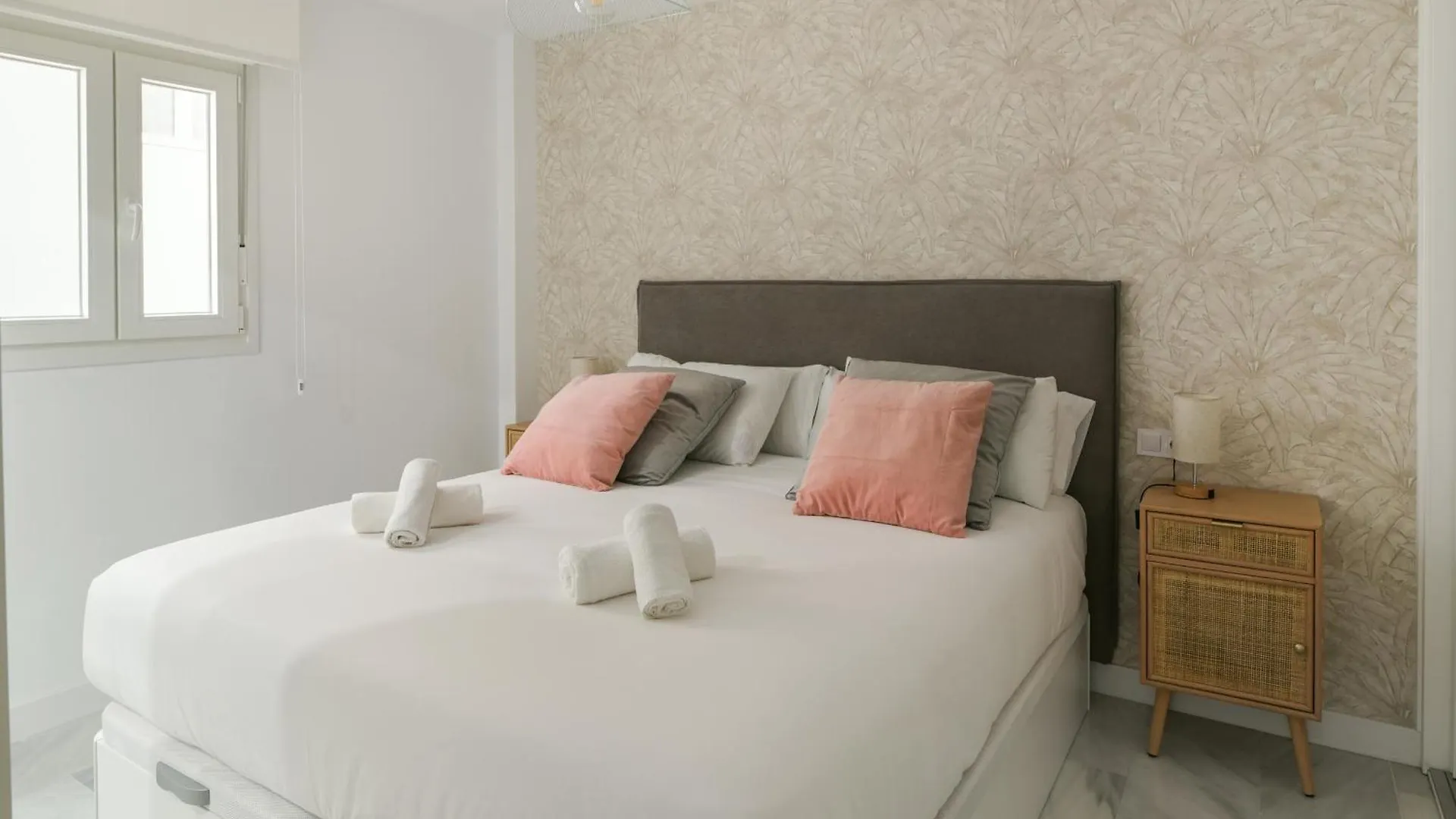Magnificent- 2Bd 2Bth- City Center Málaga