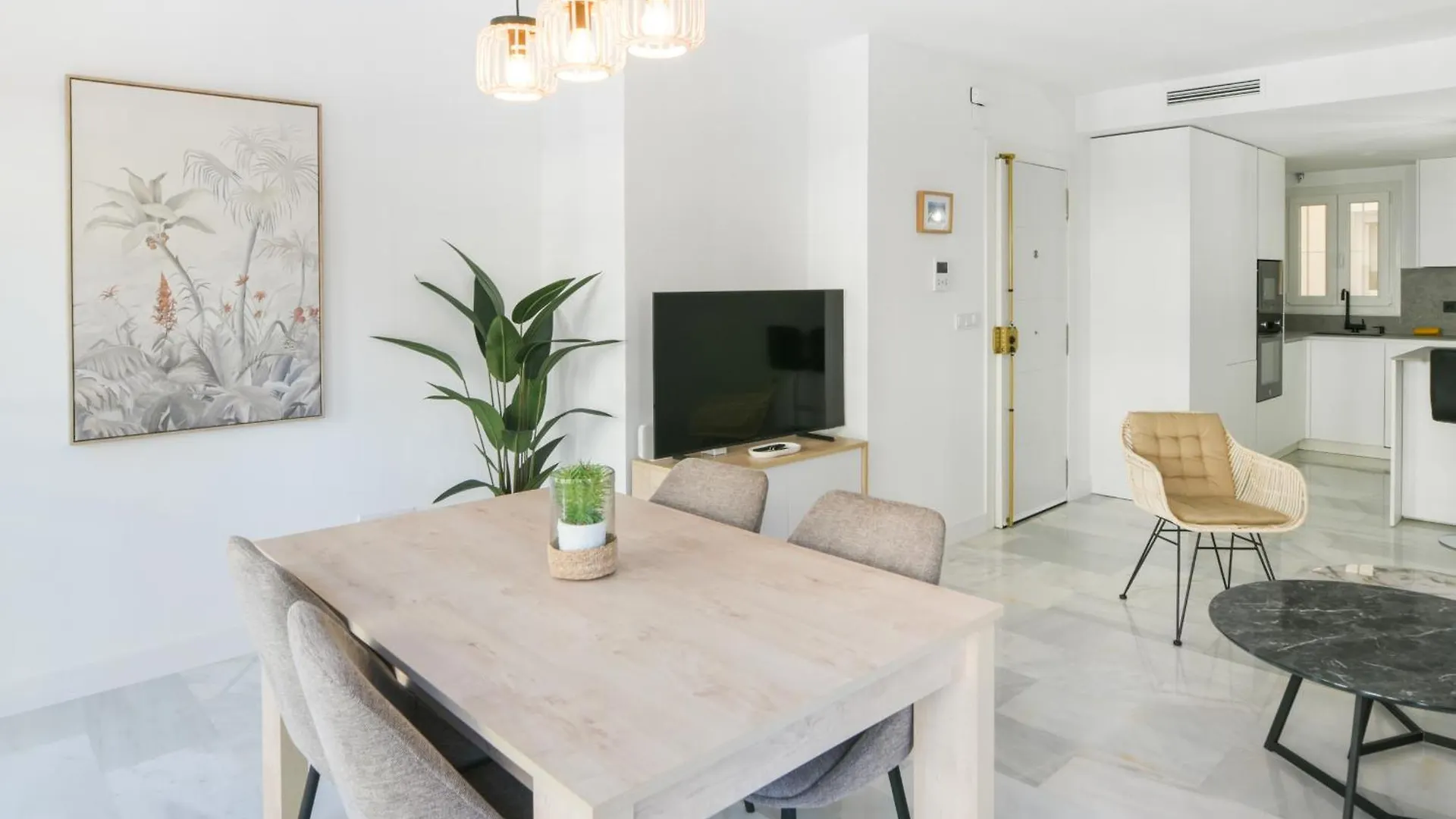 Magnificent- 2Bd 2Bth- City Center Málaga Daire